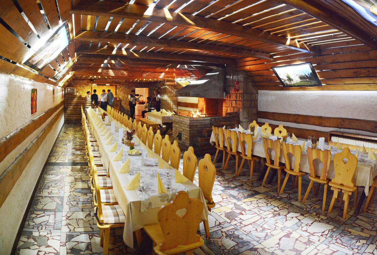 Alexandra Sport Hotel Puchov Ngoại thất bức ảnh