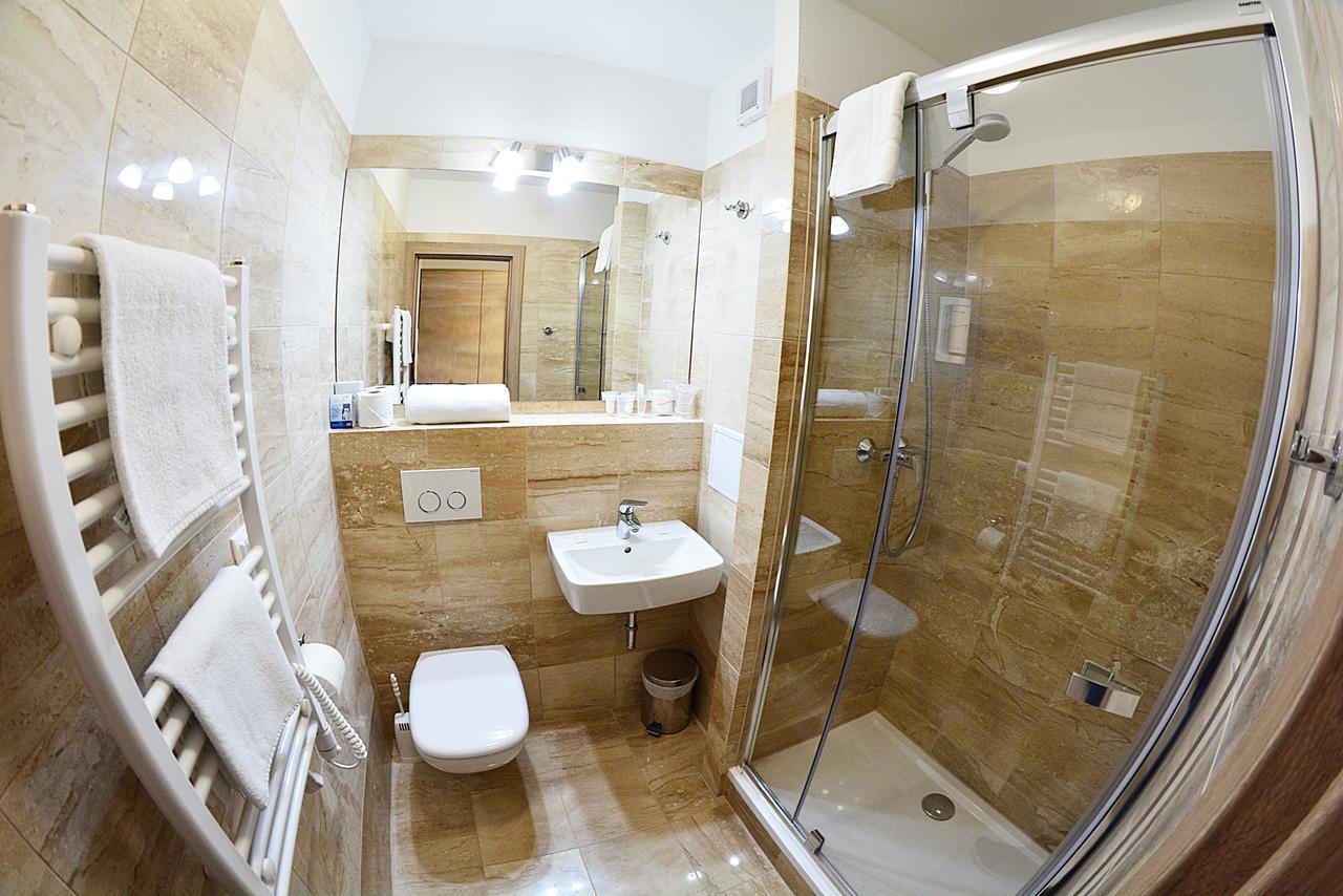Alexandra Sport Hotel Puchov Ngoại thất bức ảnh
